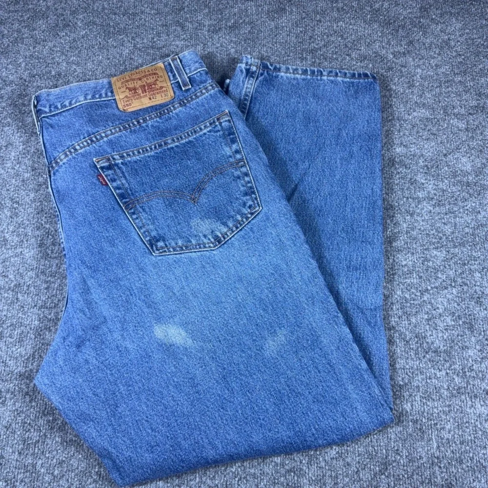 VTG Levis 550 Relaxed Fit Jeans Mens 42x30 Blue Medium Wash Denim 2001